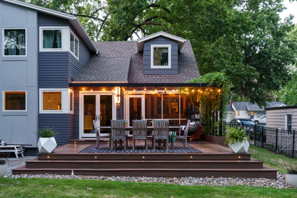 Deck in Prairie Village (2)